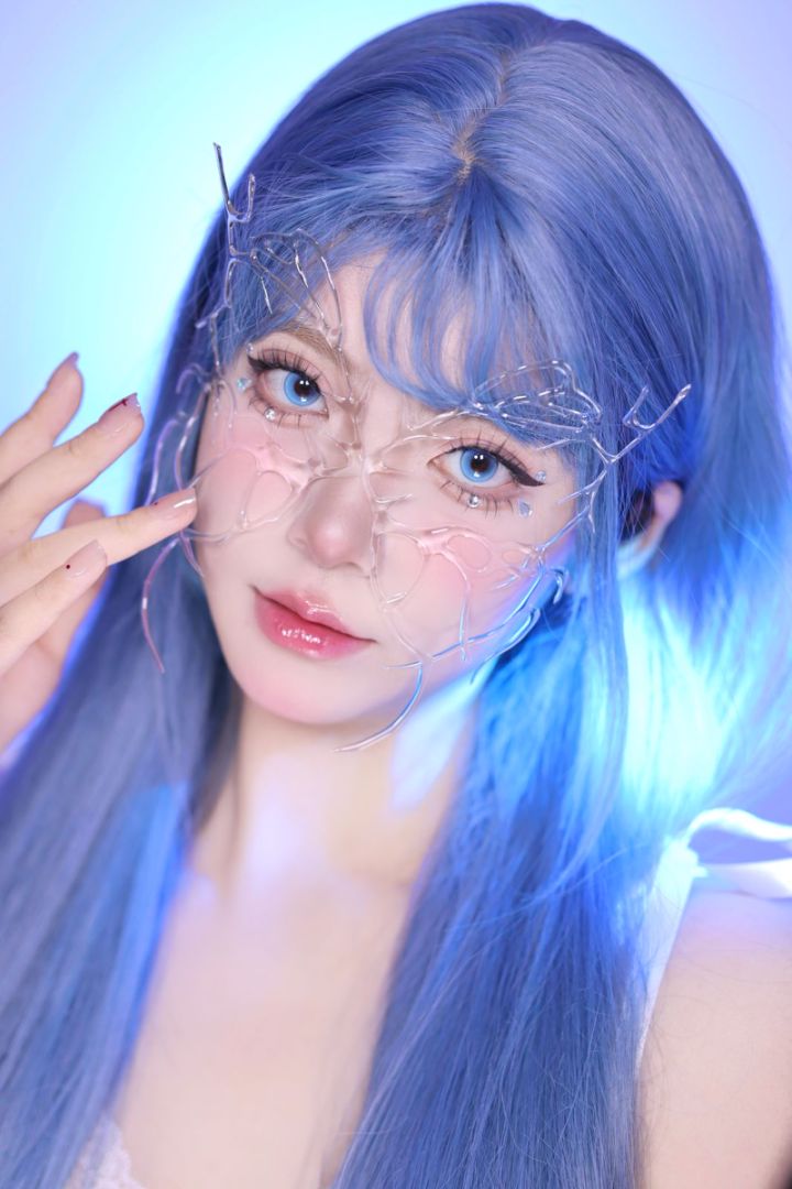 1-DAY | DOYA | Blossoms Blue Roses