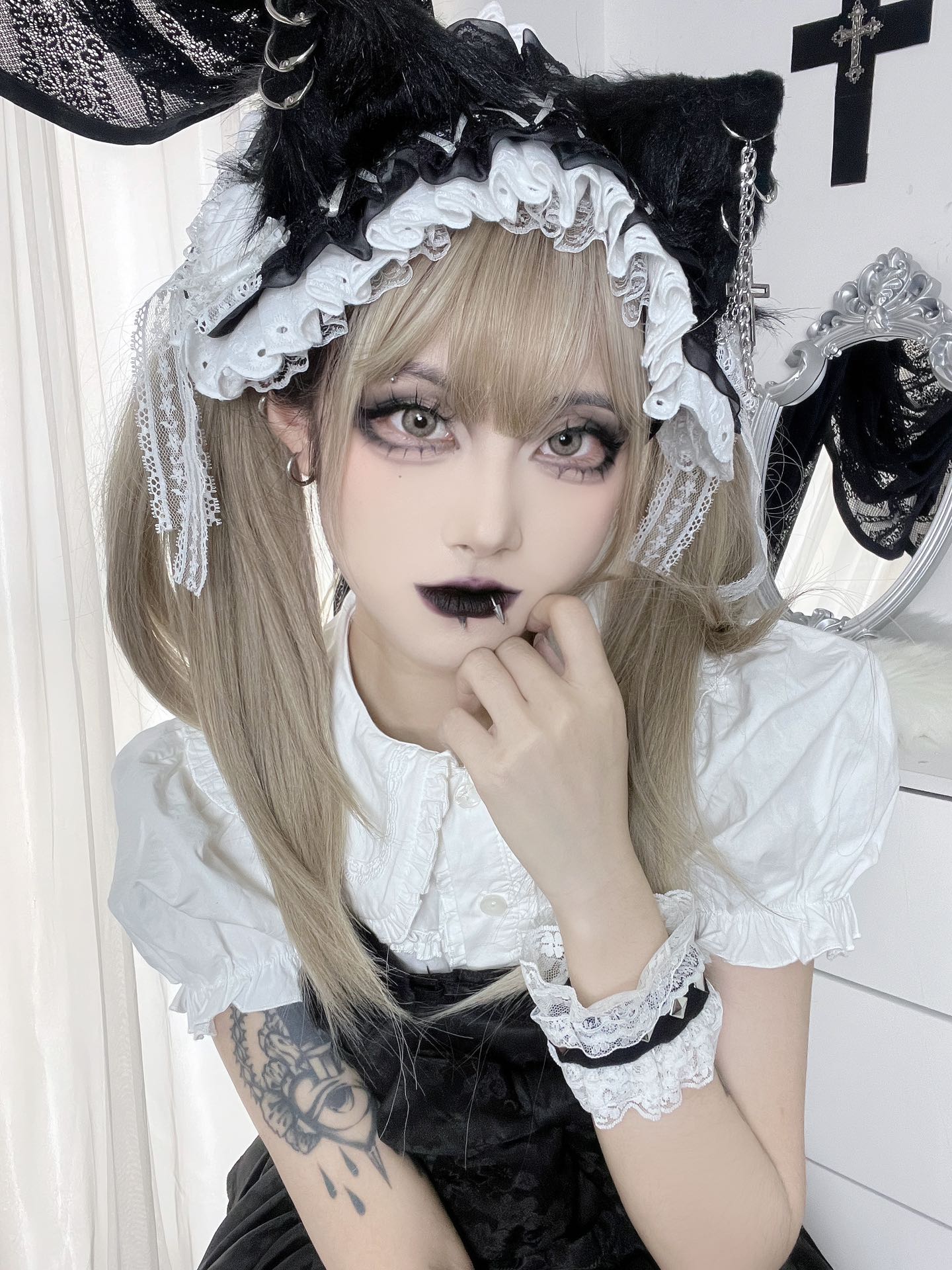 1-YEAR | CUPID | Tomie Girl Gray