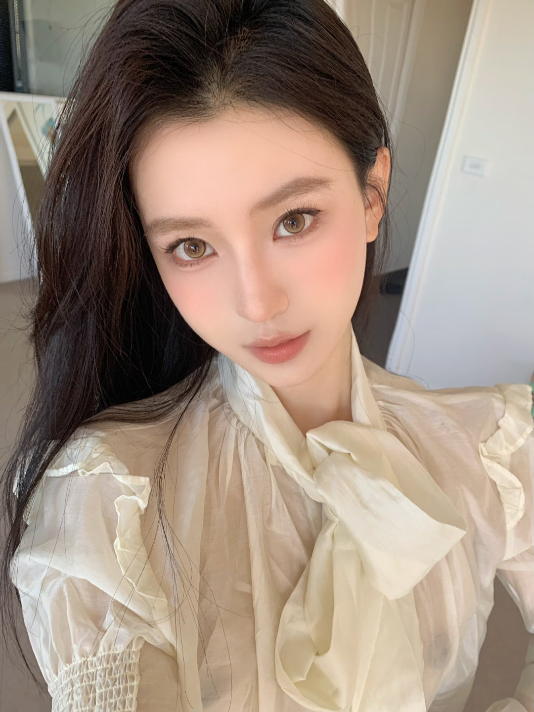 HALF-YEAR | FLOWER | Milky Mini Brown