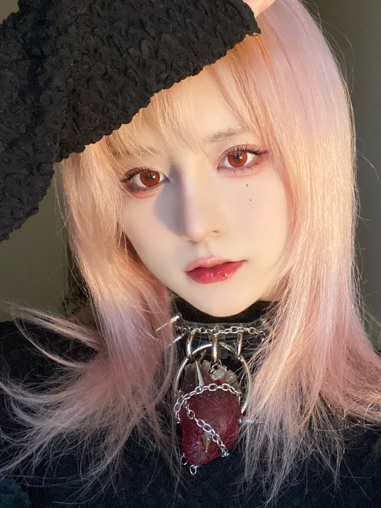 1-YEAR | CUPID | Strawberry Glaze Red