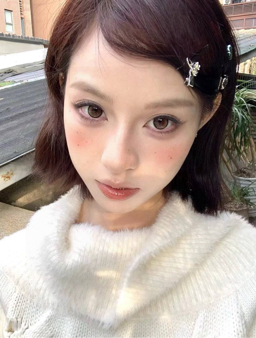 1-DAY | YUKI | First Love (Brown)