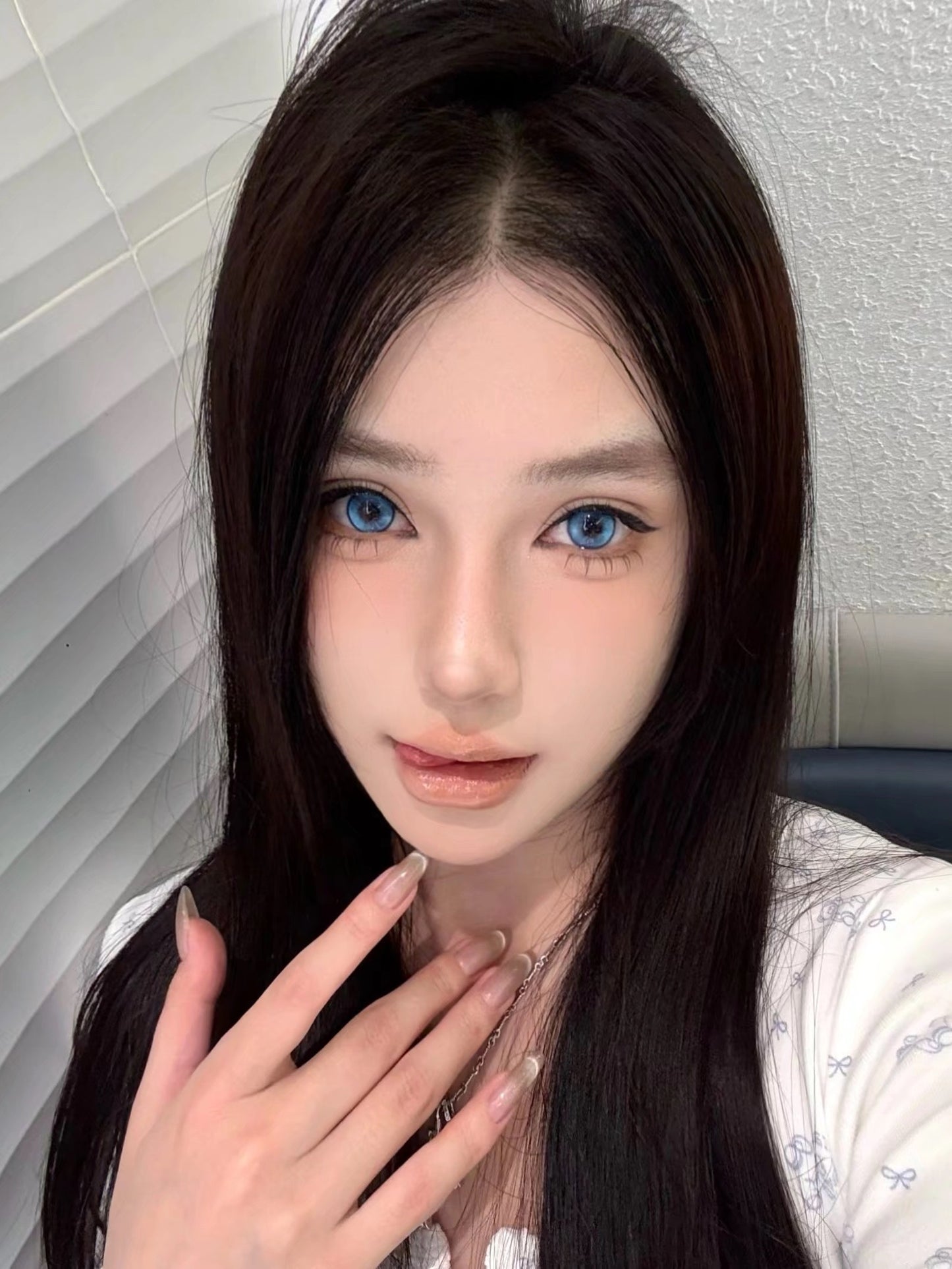1-DAY | SALLY | Light Glow Blue