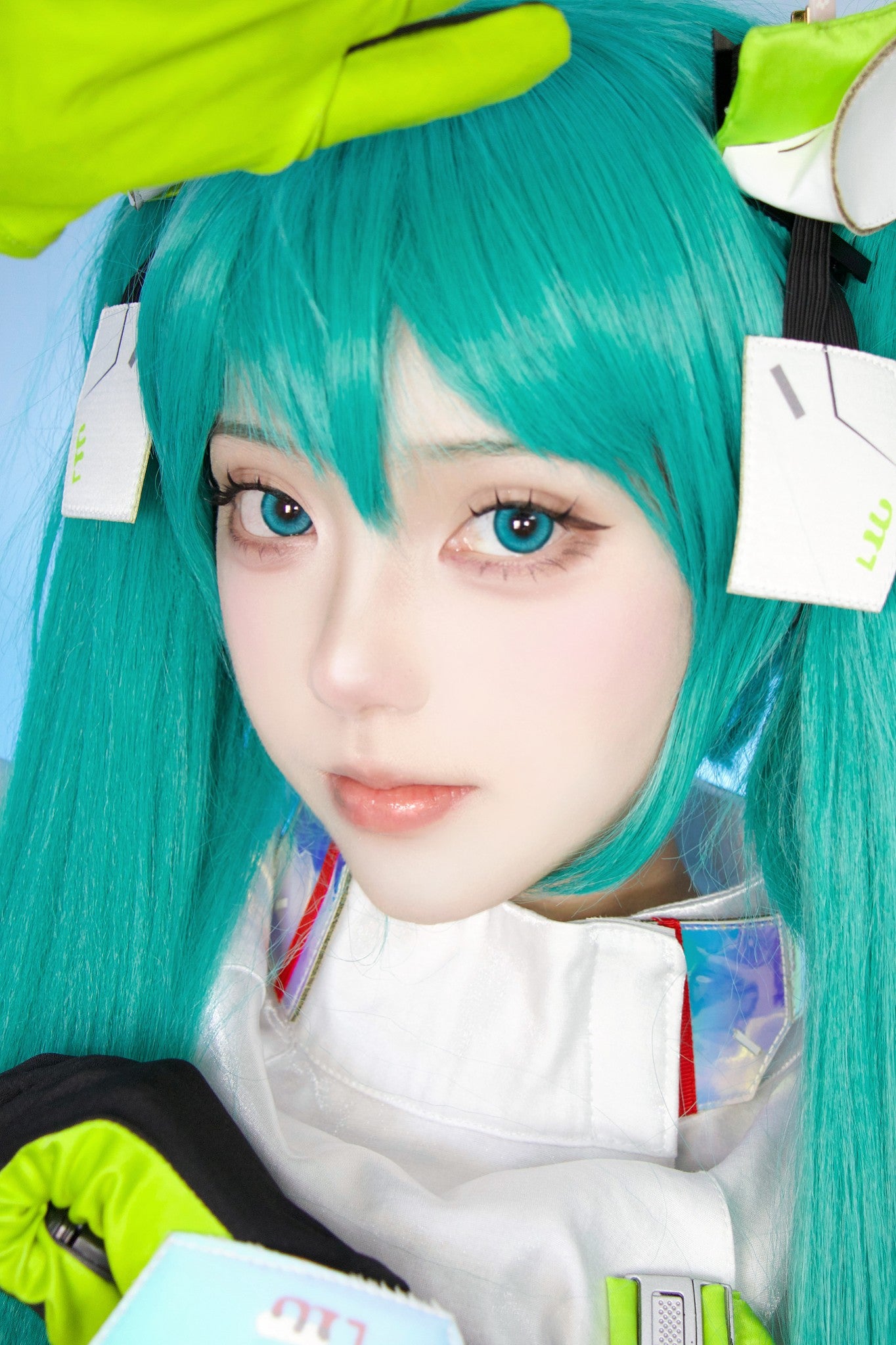 1-YEAR | SHINING CITY | Gaga Cyan