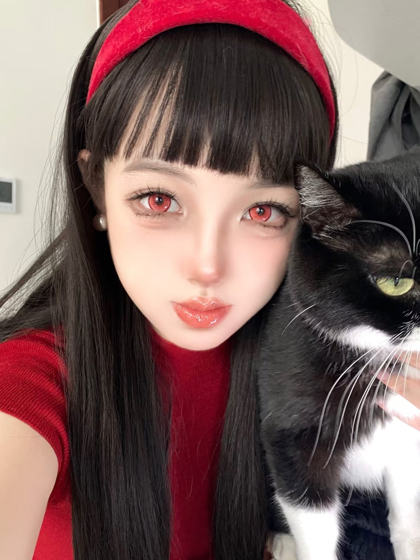 1-DAY | YUKI | Ghostly Red